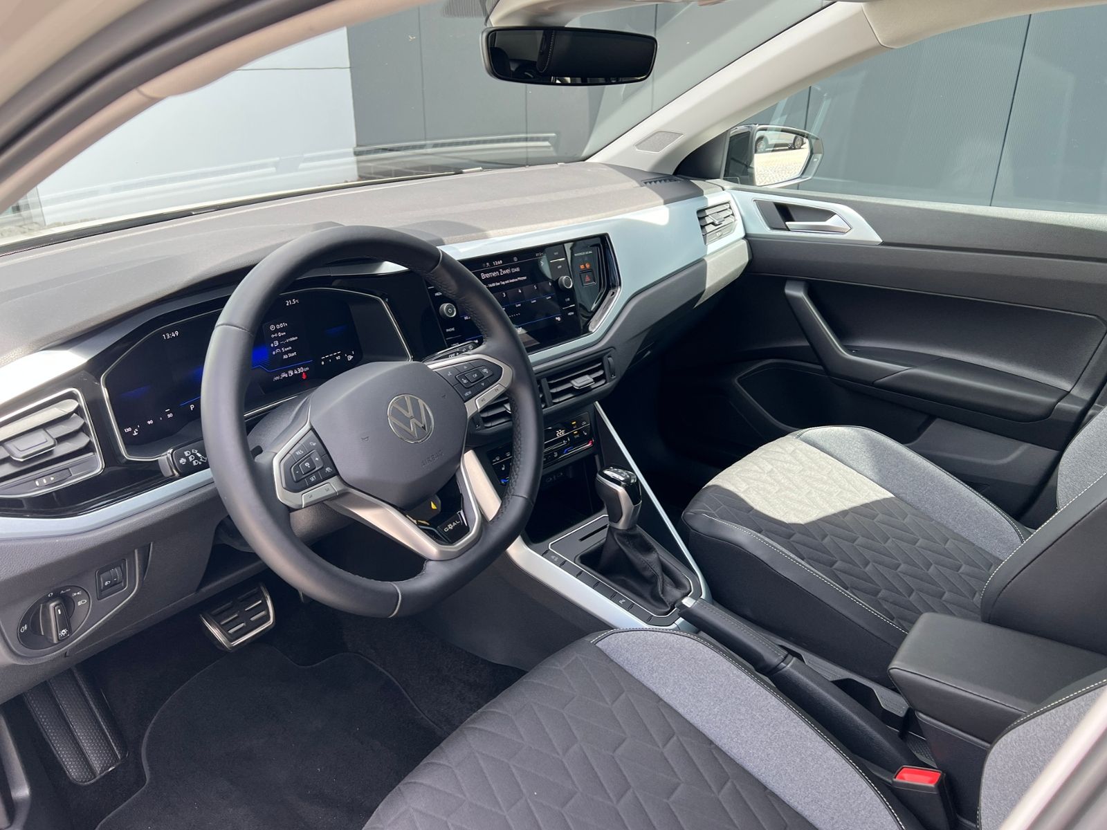 Fahrzeugabbildung Volkswagen Polo GOAL 1.0 TSI DSG *LED,App-Connect, 17'-LM*