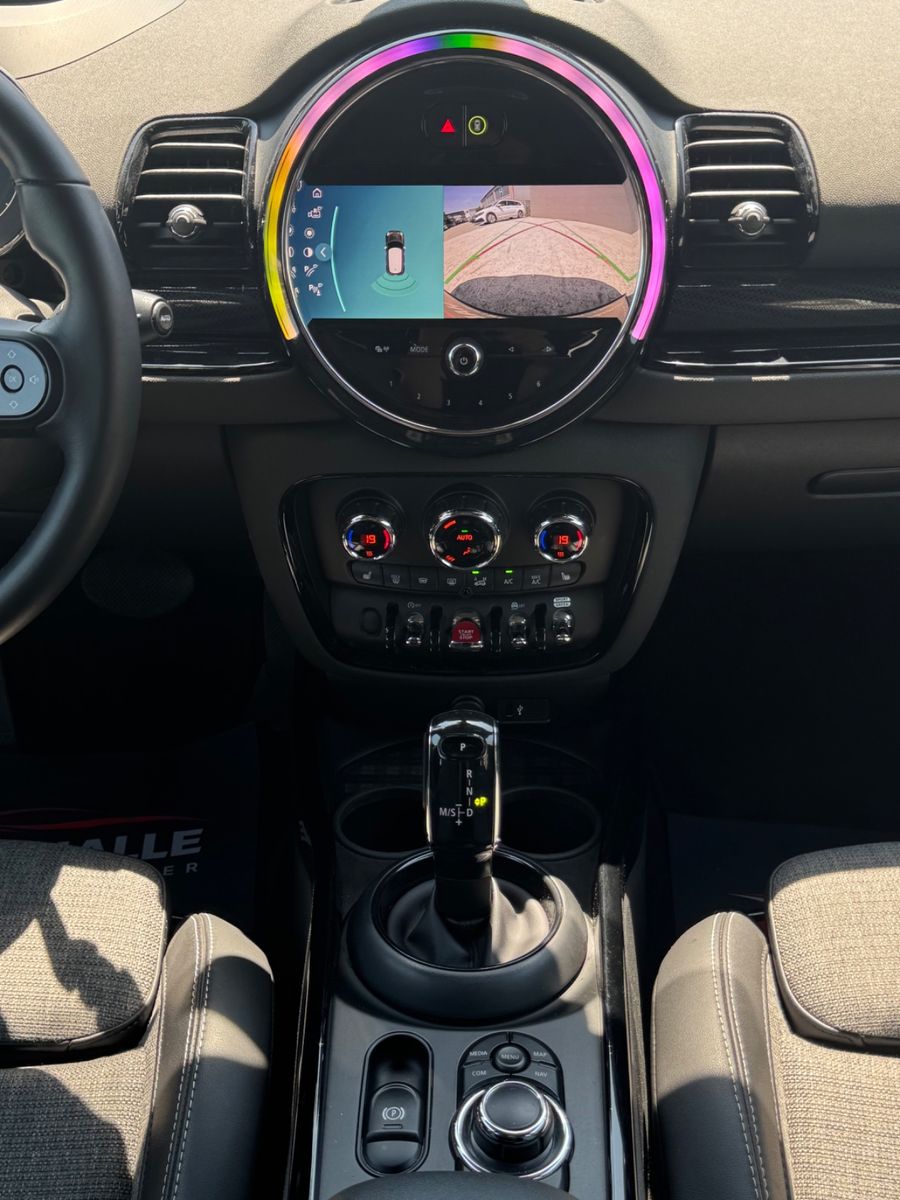 Fahrzeugabbildung MINI Cooper Clubman Classic Trim Klima SHZ PDC CAM