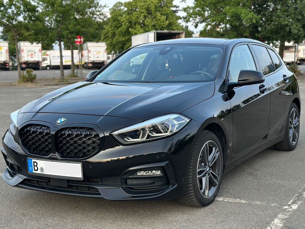Image of BMW 120