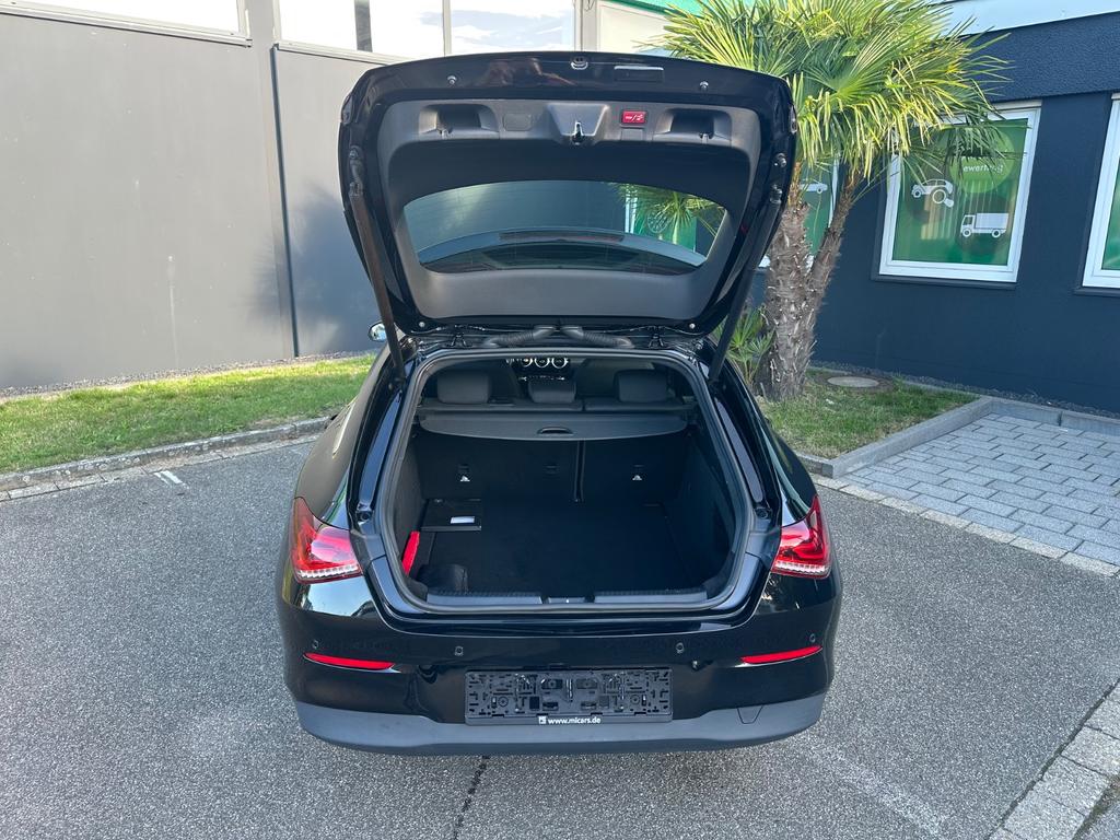 Mercedes-Benz CLA 180 Shooting Brake