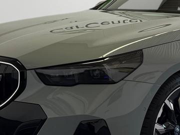 صورة 7 لـ 2023 BMW I5