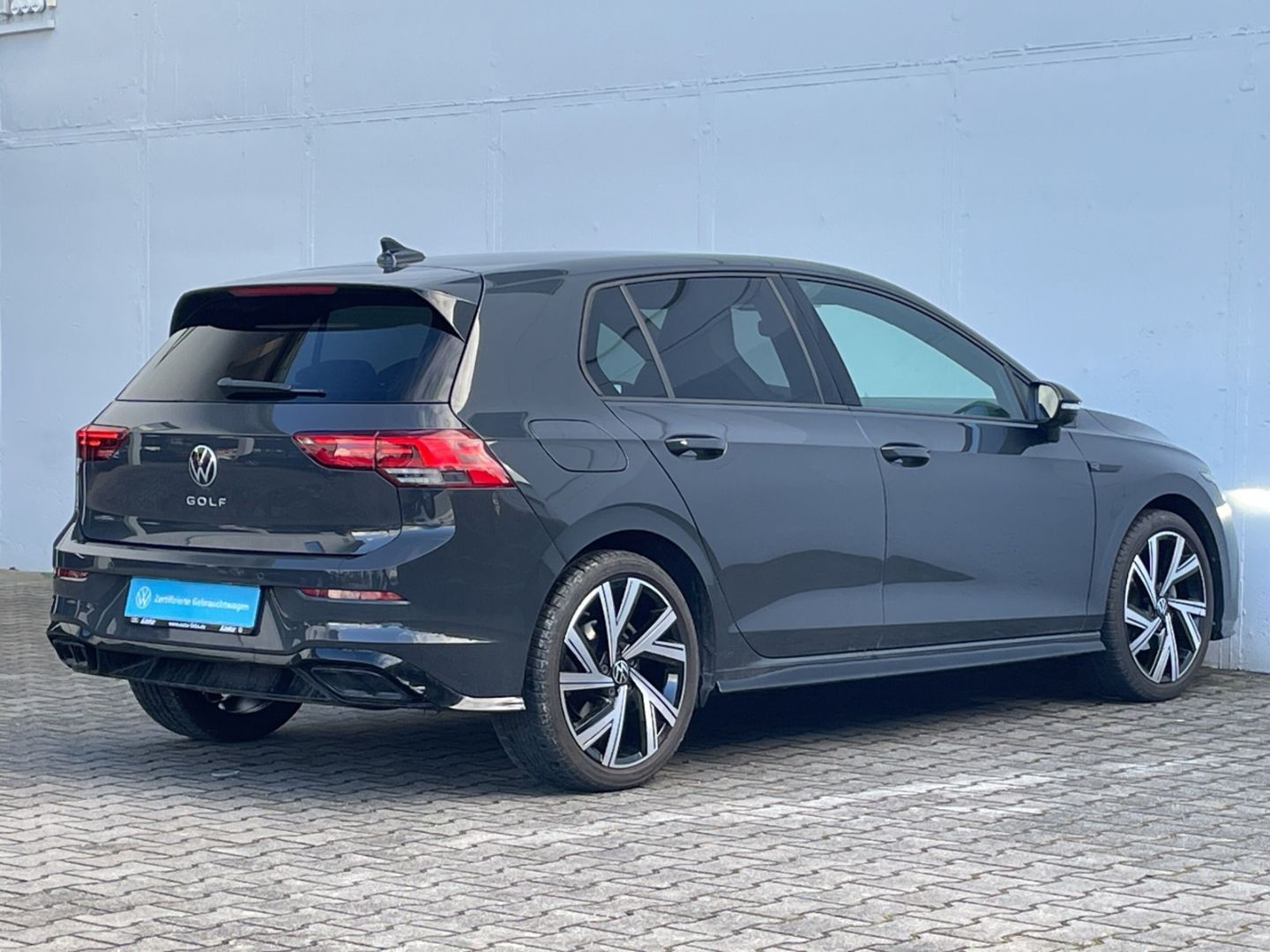 Golf VIII 1.5eTSI DSG R-Line AHK/Kamera/Navi/ACC