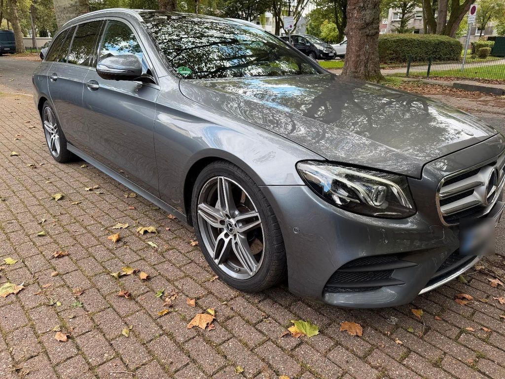 Image of Mercedes-Benz E 200