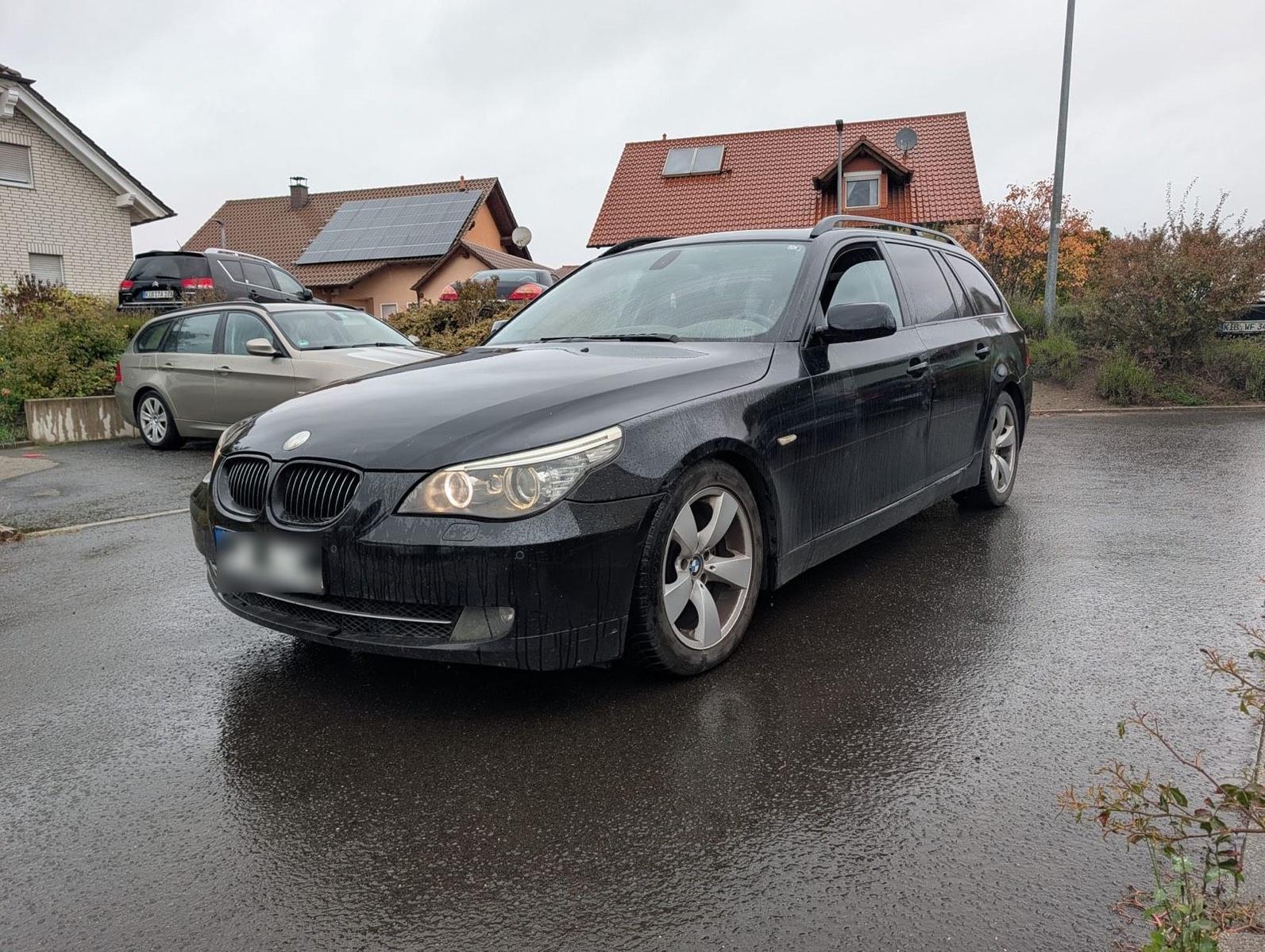 BMW 530 2008 — rear view