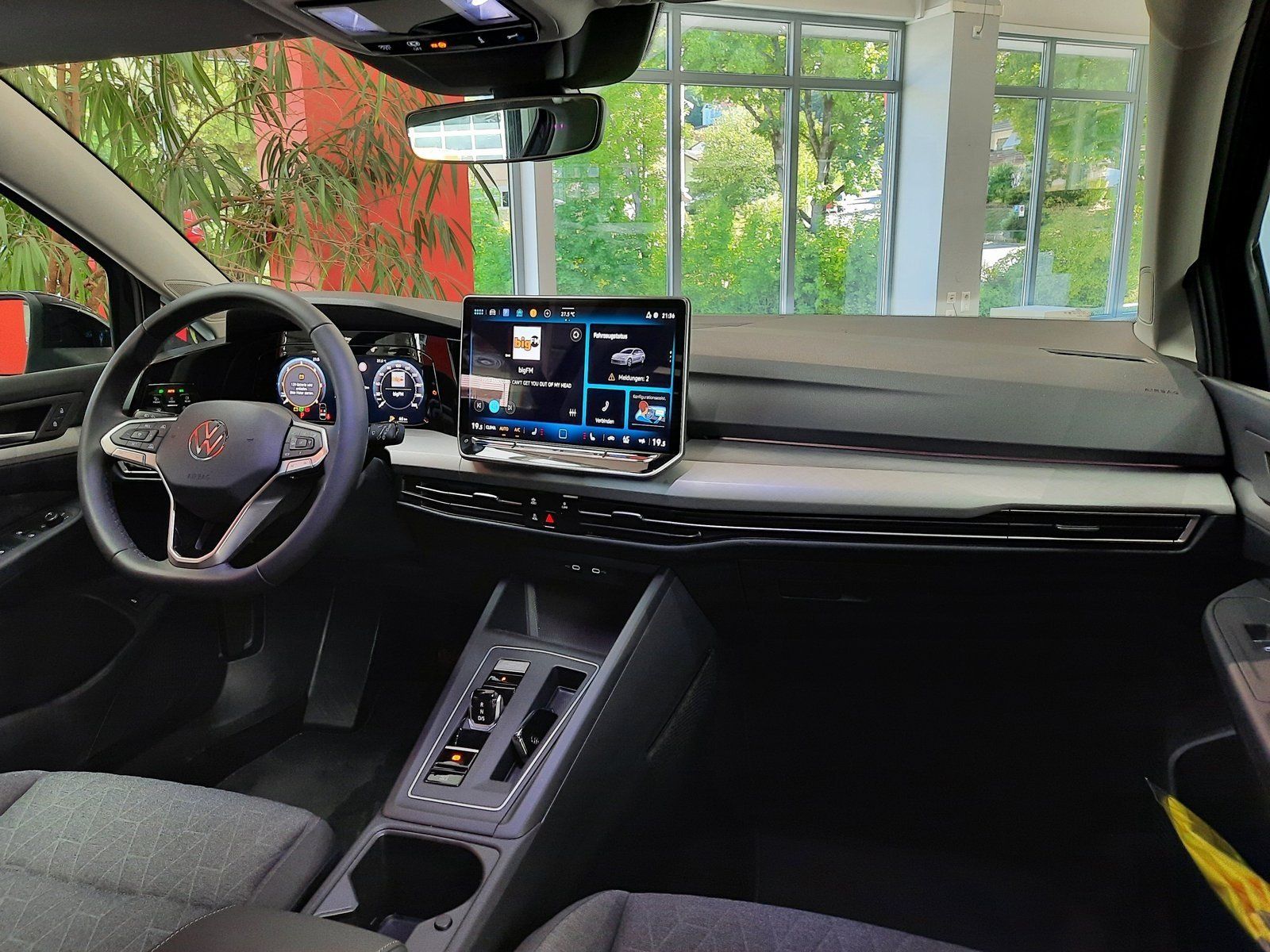 Fahrzeugabbildung Volkswagen Golf Variant TDI Life DSG *AHK*Cam*APP*LED*Shzg*