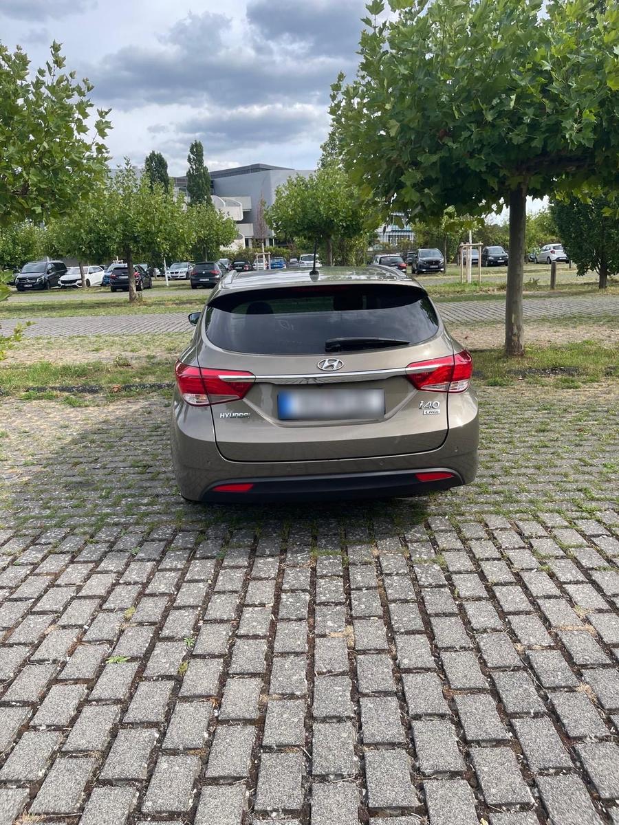 Hyundai i40 2012 — салон