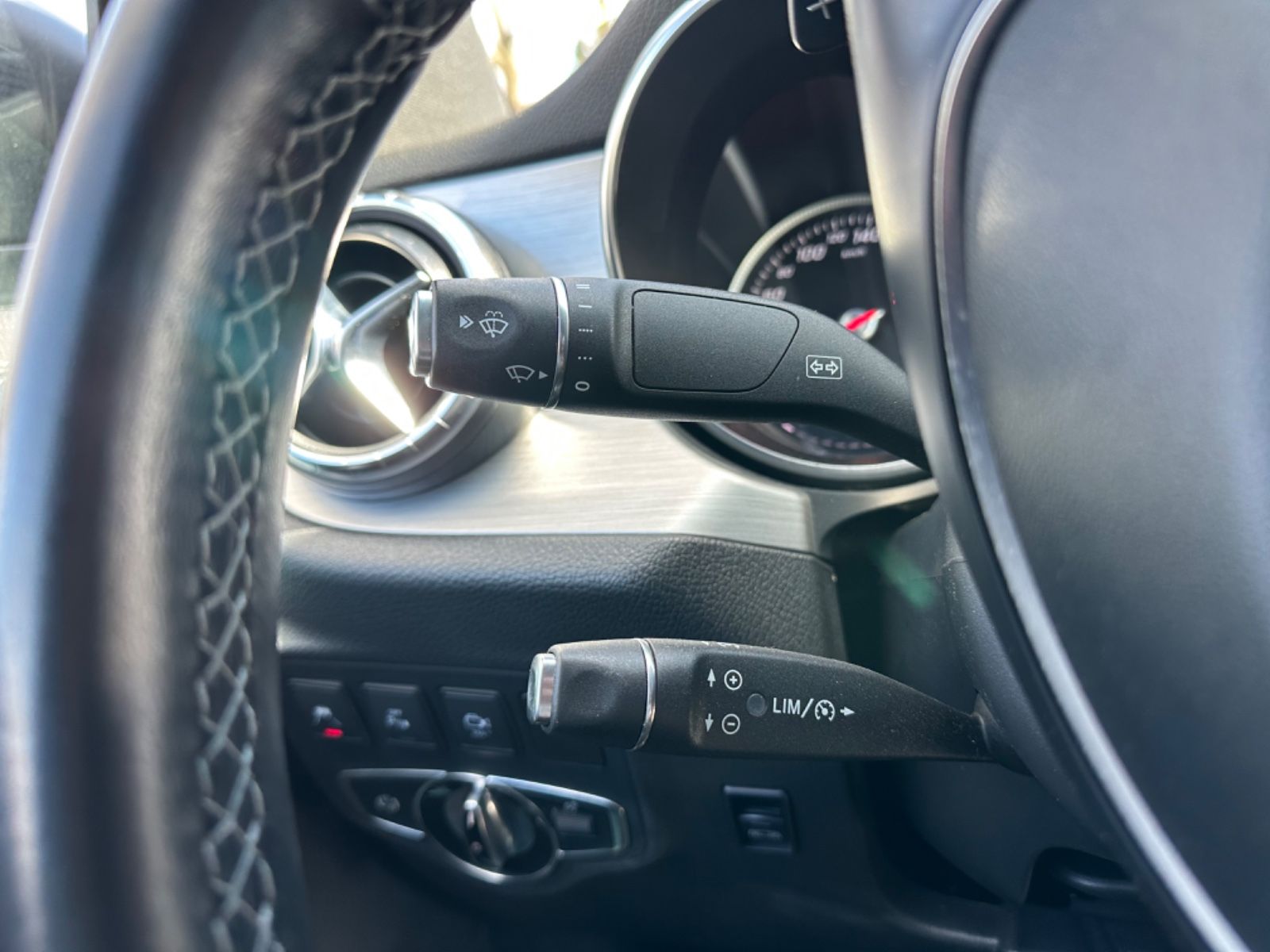 Fahrzeugabbildung Mercedes-Benz X 350d 4Matic DoKa Edition Power*Keyless*360°Kam