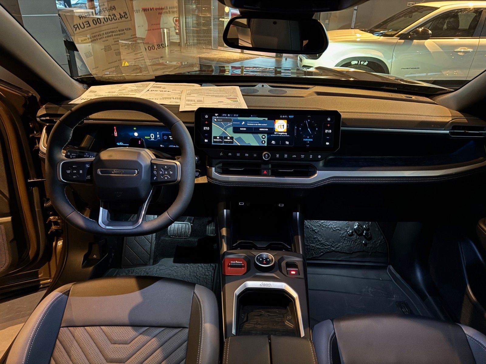 Fahrzeugabbildung Jeep Compass Elektro 74 kWh First Edition Pano 360°