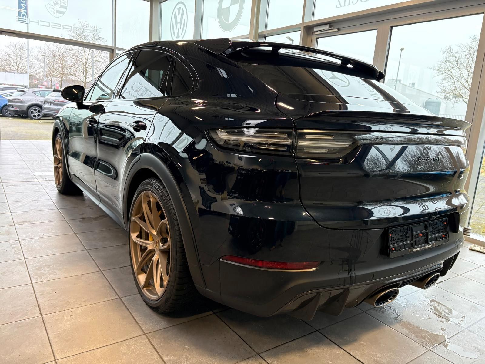 Fahrzeugabbildung Porsche Cayenne Coupe Turbo GT/Burmester/PCCB/Carbon