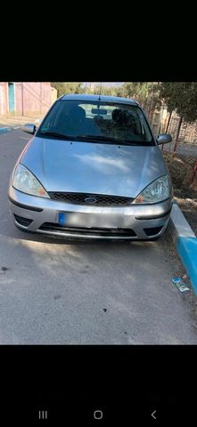 Ford FORD Focus 1.6 Benziner  Grau