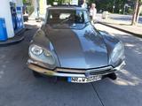 Citroën DS - graue Citroën DS