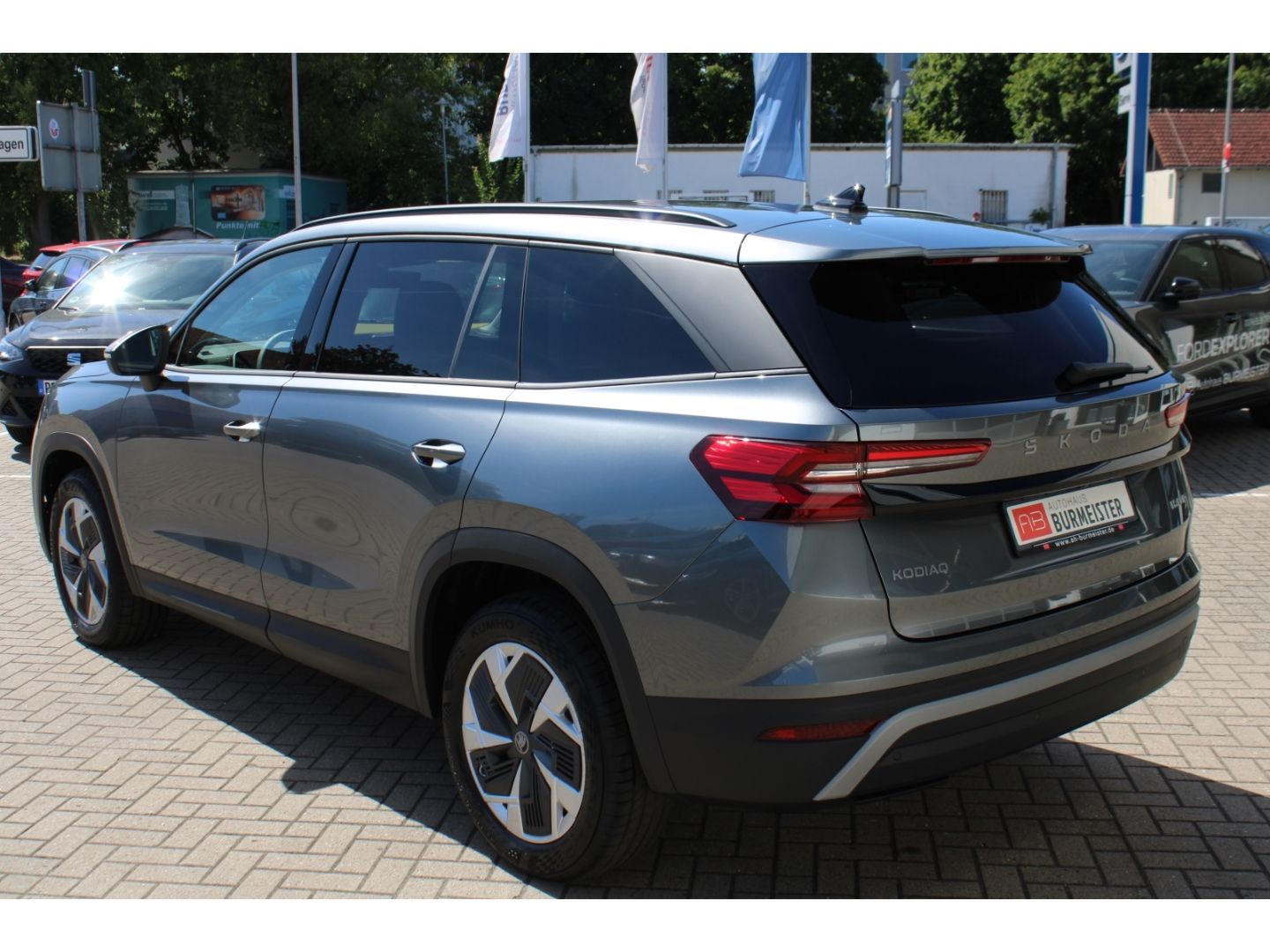 Fahrzeugabbildung SKODA Kodiaq Selection 1,5 TSI mHEV ACC AHK LED TWA RF