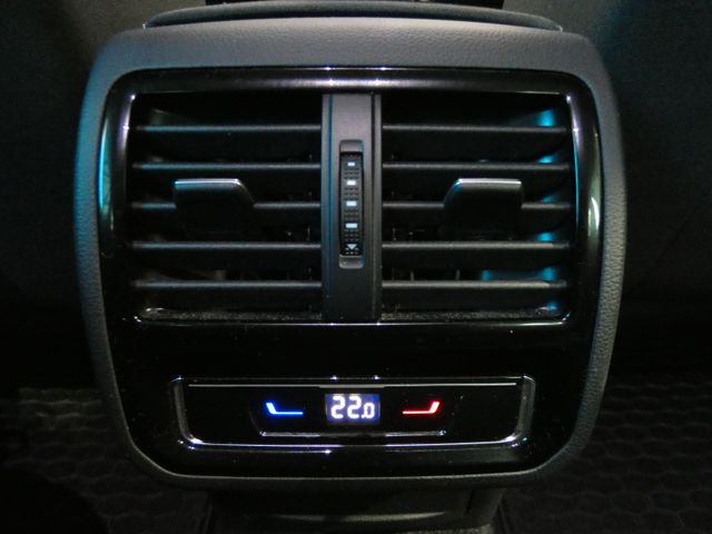 Passat Variant 1.5 TSI Business AHK SHZ ACC
