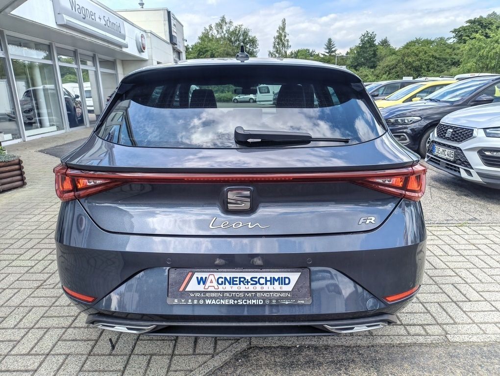 Fahrzeugabbildung SEAT Leon FR 2.0 TDI + mit Fahrschul Kit