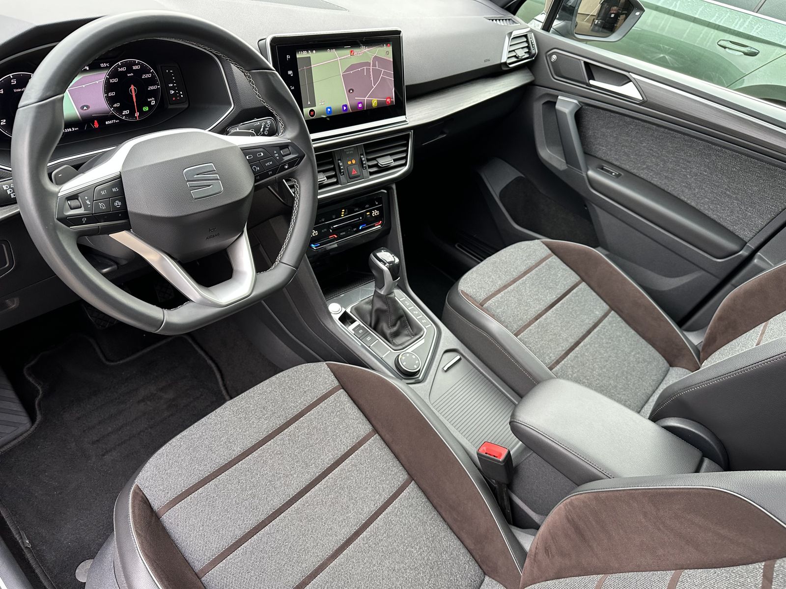 Fahrzeugabbildung SEAT Tarraco 2.0 TSI DSG 4D XC NAV+LED+AHK+PANO+20ZO