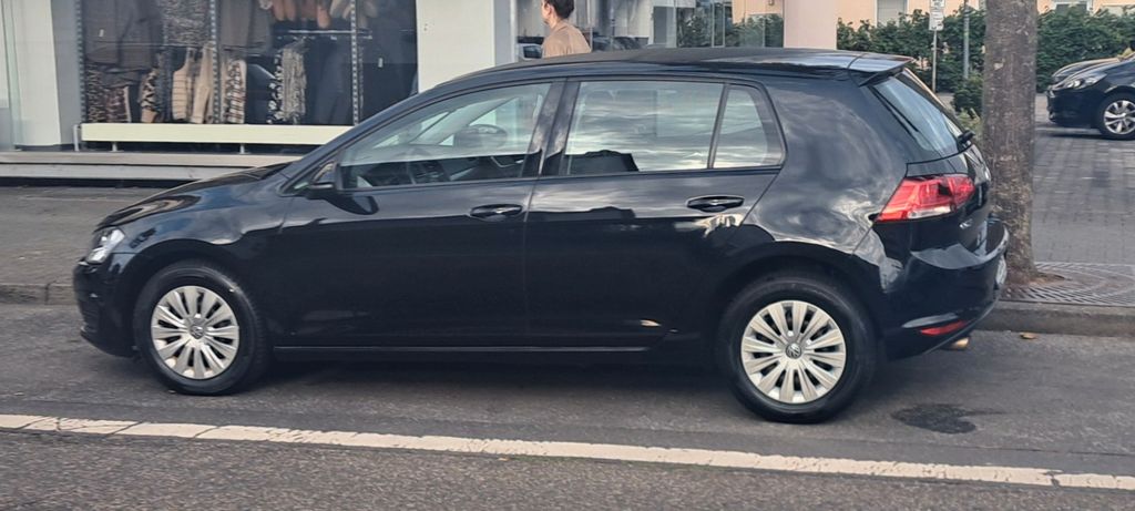 Image of Volkswagen Golf