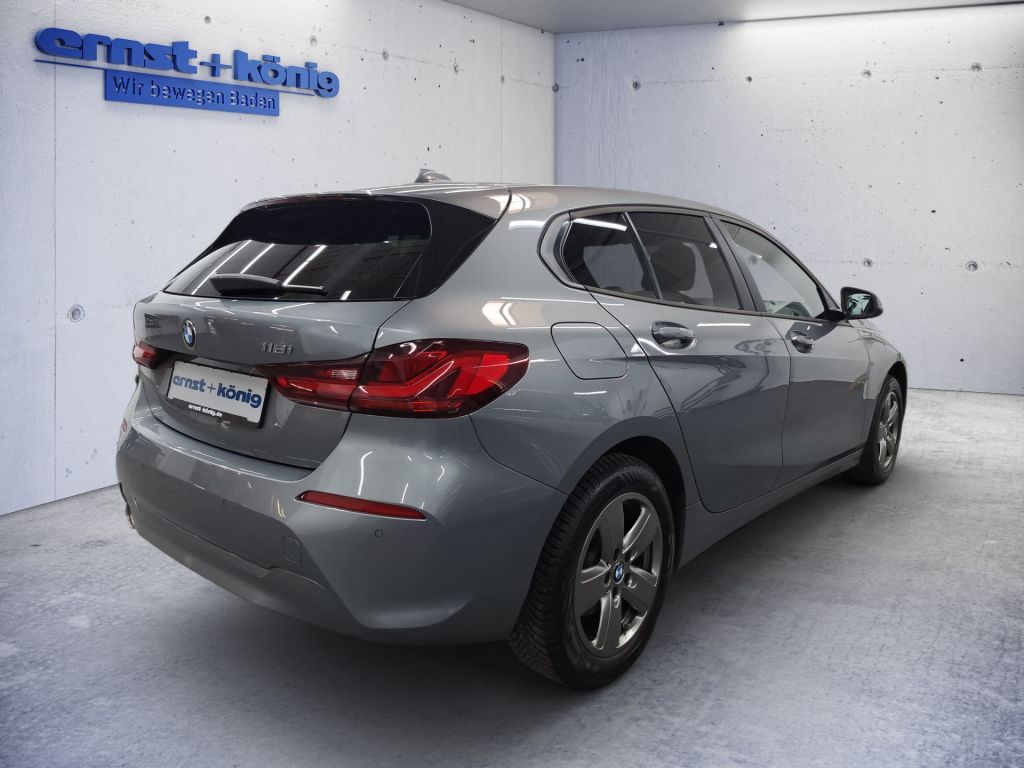 BMW 118i Advantage LED SHZ NAVI LHZ PDC imagem 3