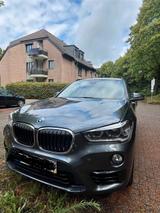 BMW X1 xDrive20i Sport Line Steptronic Sport Line - BMW X1 in Solingen