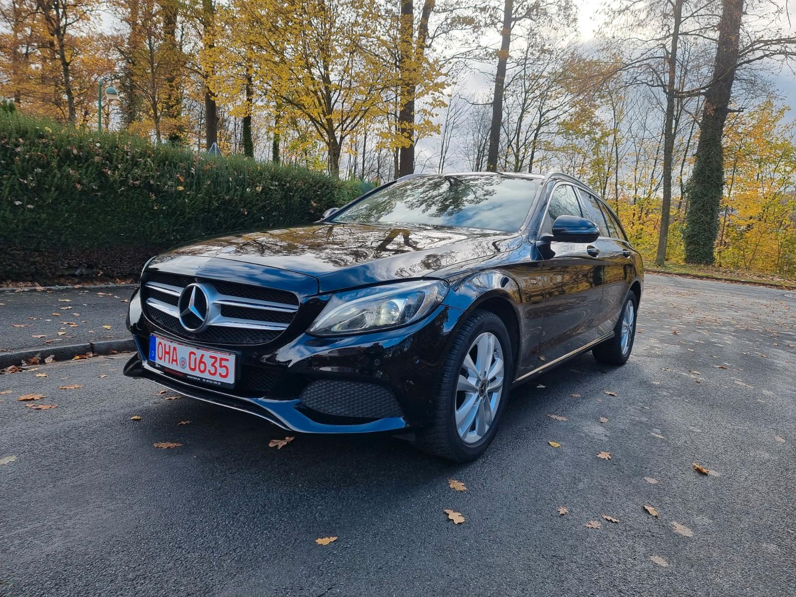 Mercedes-Benz C 220 T d 4Matic*NAVI*KAMERA*LED
