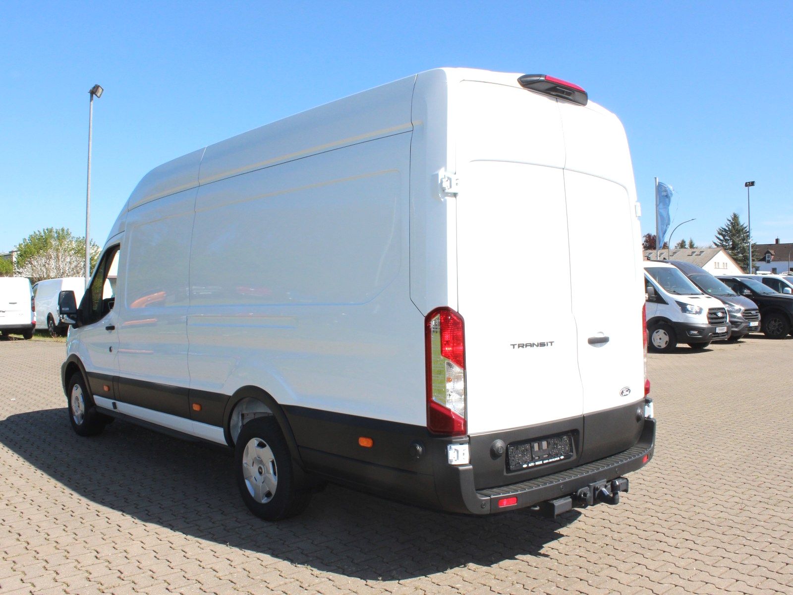 Fahrzeugabbildung Ford Transit Kasten 350 L4 Trend