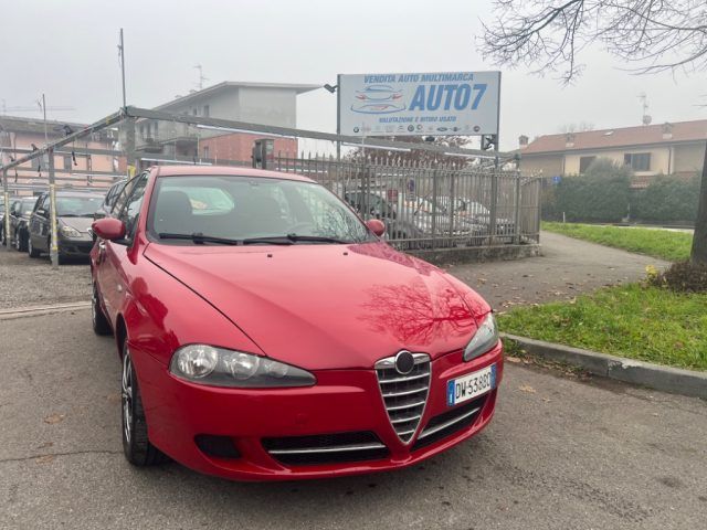 Alfa Romeo ALFA ROMEO 147 1.6 16V TS (105) 5 porte Moving