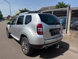 Dacia Duster I Prestige 4x4 - silberne Dacia Duster
