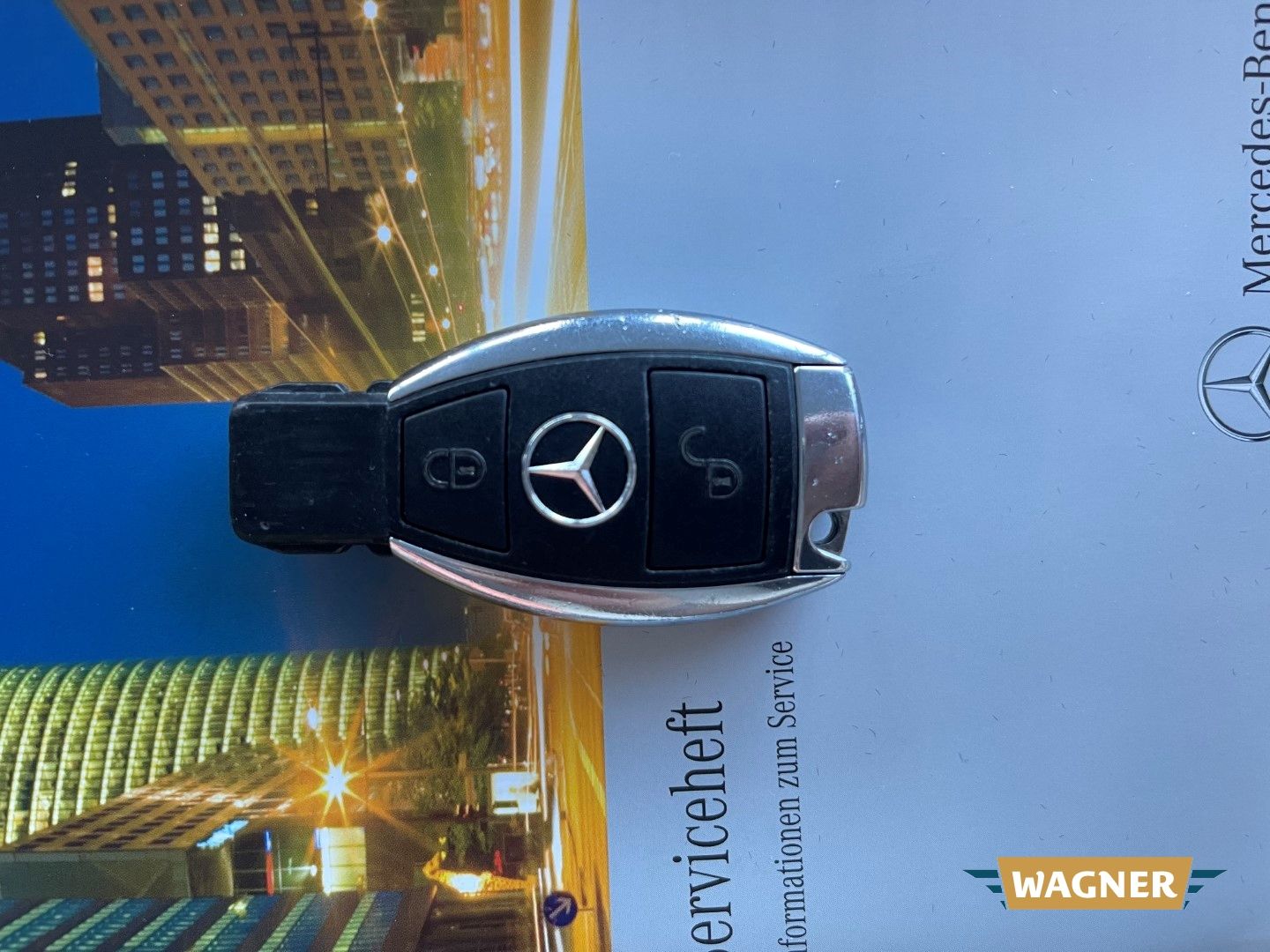 Fahrzeugabbildung Mercedes-Benz C 180 T CDI BlueEfficiency DPF Sitzheizung