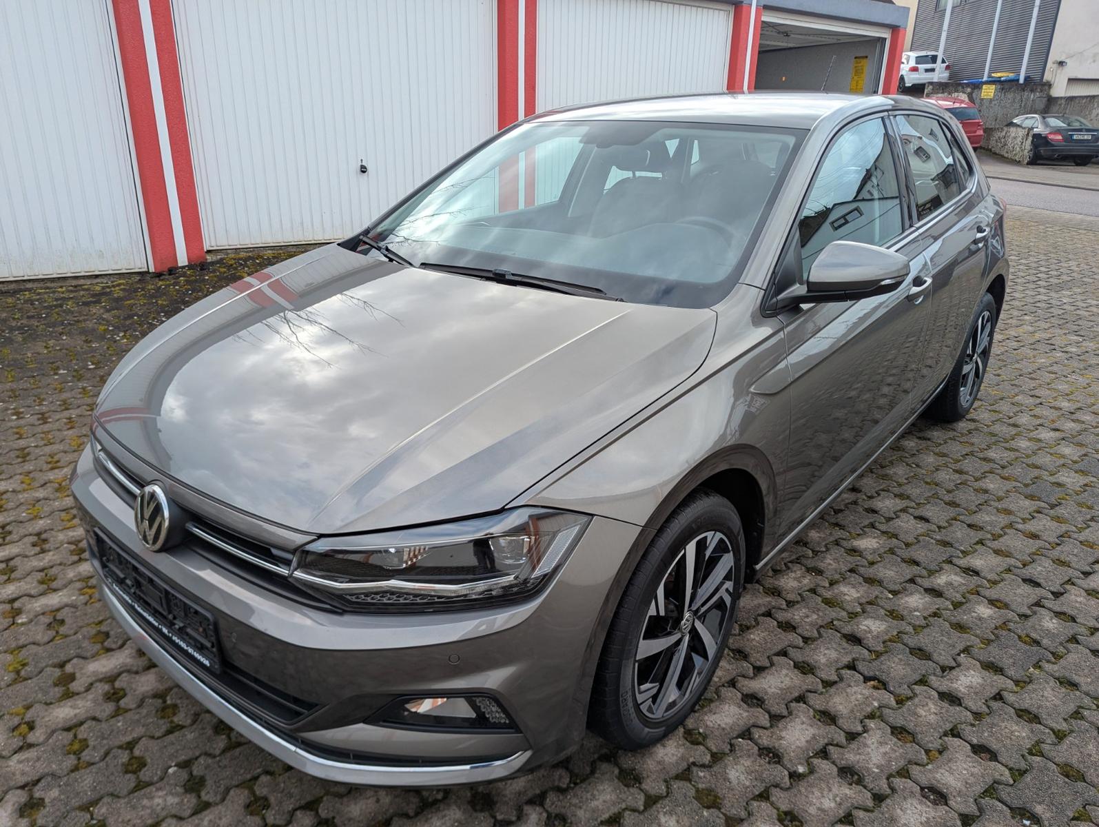 Volkswagen Polo VI Highline 1.0 TSI *2. Hand*LED*Klimaauto.