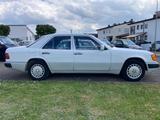 Mercedes-Benz 300 diesel W124   wenig km   einmalig!!!! - Mercedes-Benz Diesel Gebrauchtwagen aus dem Jahr 1991