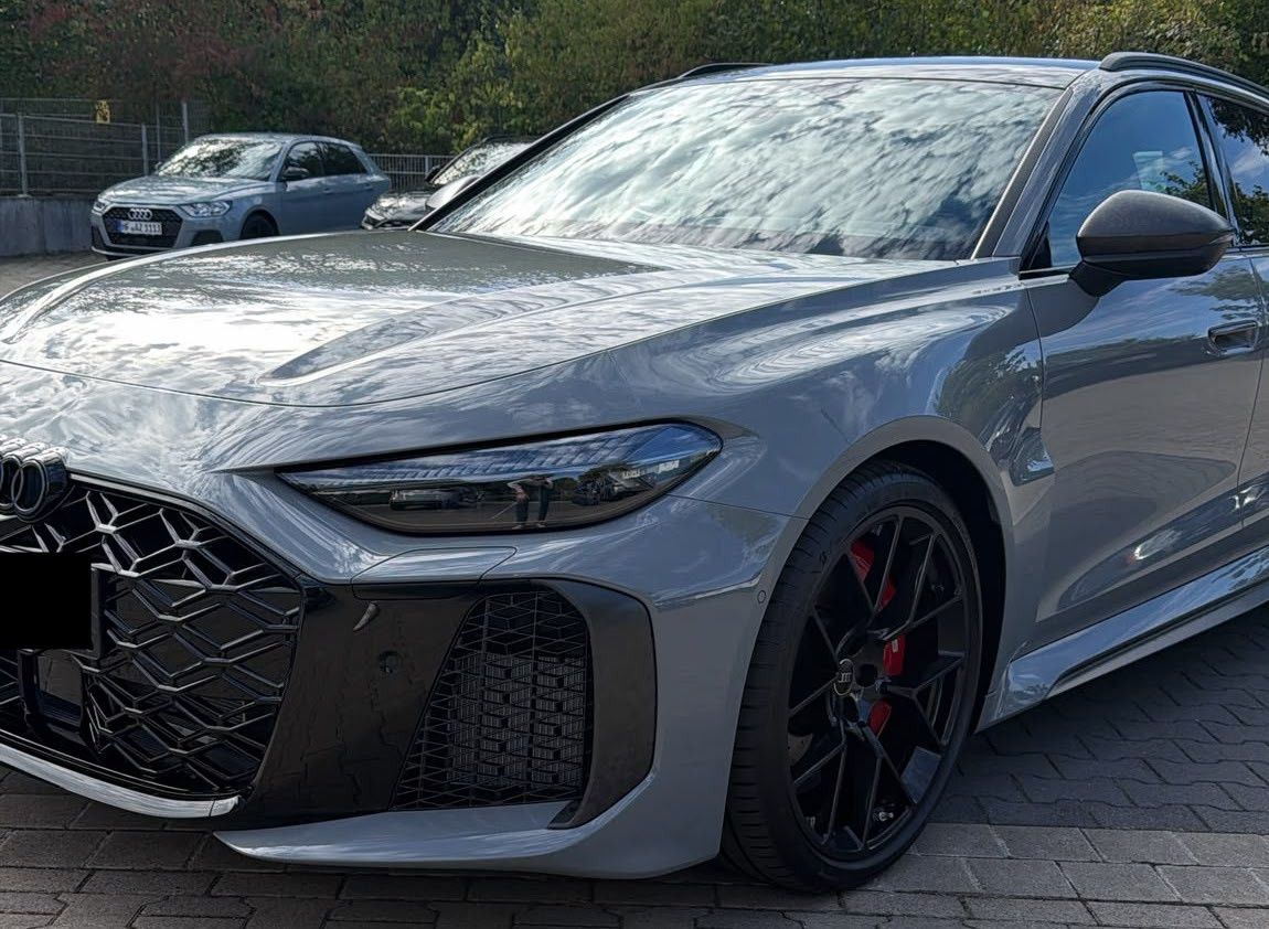 Audi RS 5 Avant - fast VOLL-Carbon Cam-5 J. Garantie