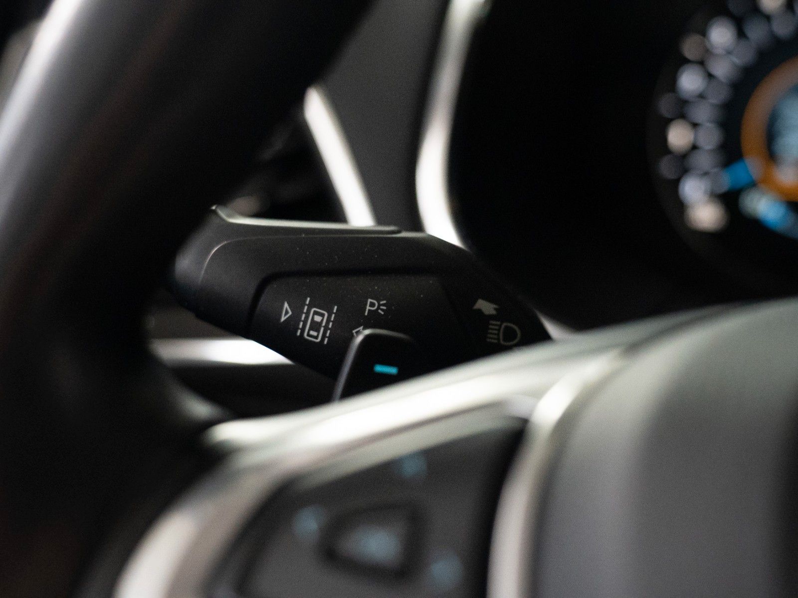 Fahrzeugabbildung Ford Galaxy Titanium/NAVI/AUTOMATIK/7-SITZER/WINTER