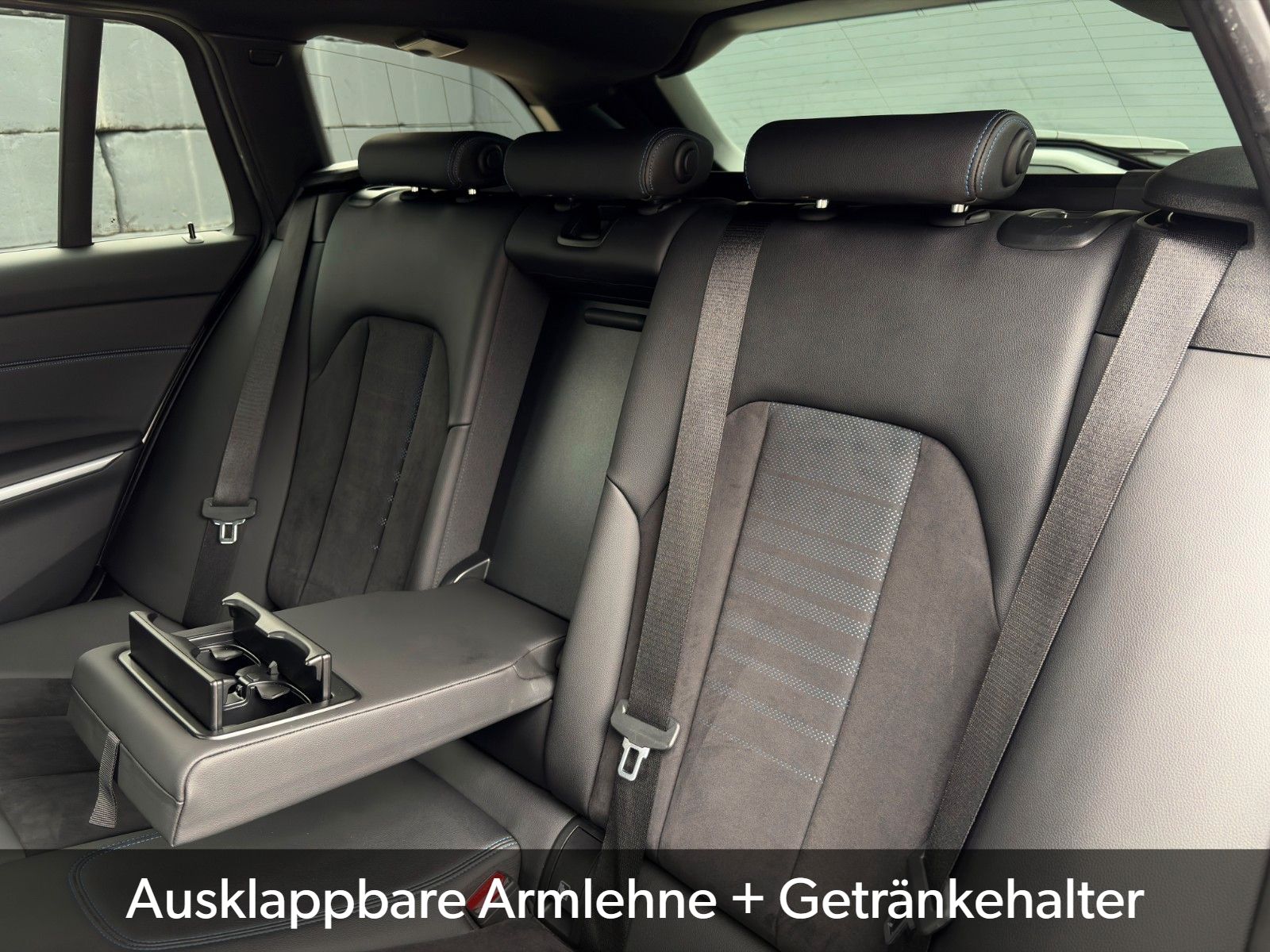 Fahrzeugabbildung BMW 320i Touring M Sport ACC CAM 3Z-Kl. SHZ Ambiente