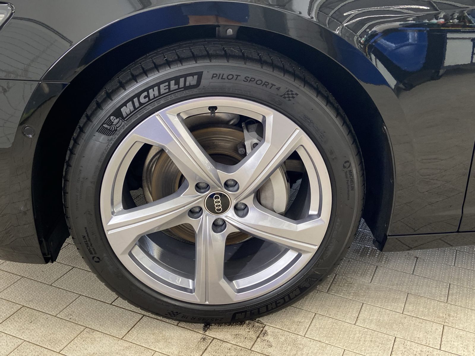 Audi A6 - Bild 15