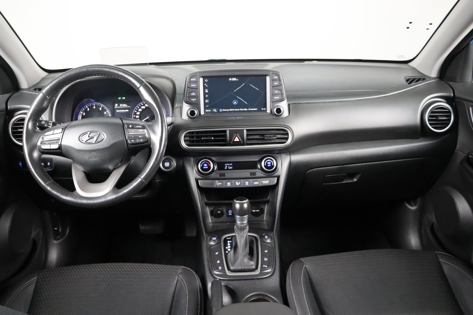 Fahrzeugabbildung Hyundai Kona Sport 4WD * HUD + RFK * LED