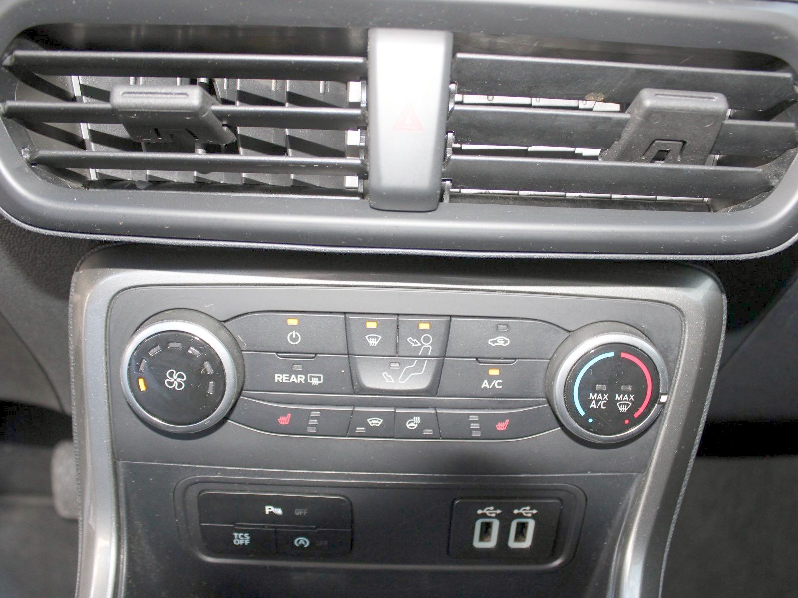 Fahrzeugabbildung Ford EcoSport Cool & Connect 1,0 EcoBoost Start/Stopp