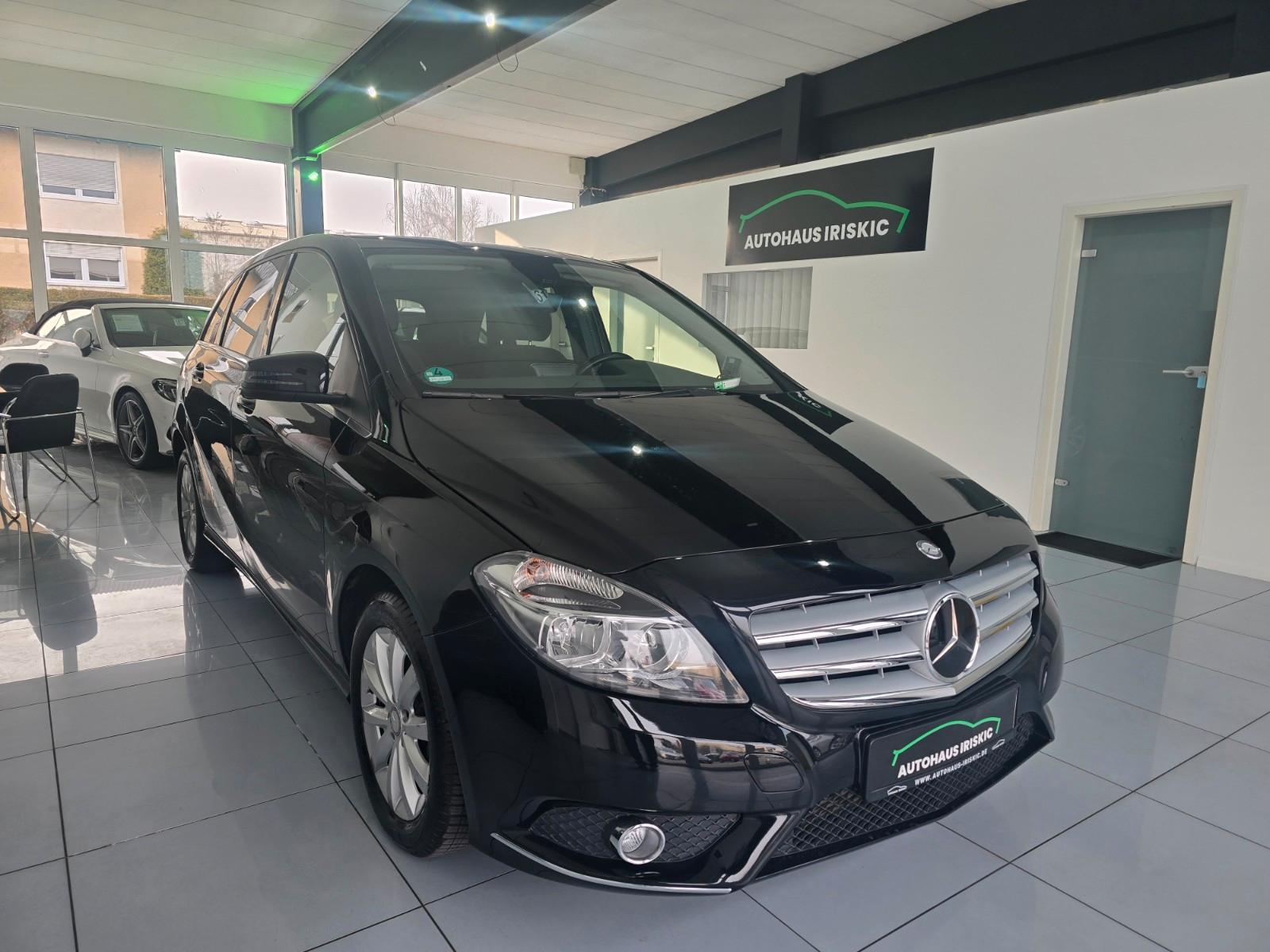 Mercedes-Benz B 180" Navi"PDC"SHZ" 42.000km-Scheckheft"