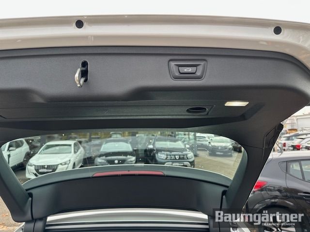 Fahrzeugabbildung BMW 330 i xDrive M-Sport Touring Kamera/ACC/Sitzh.