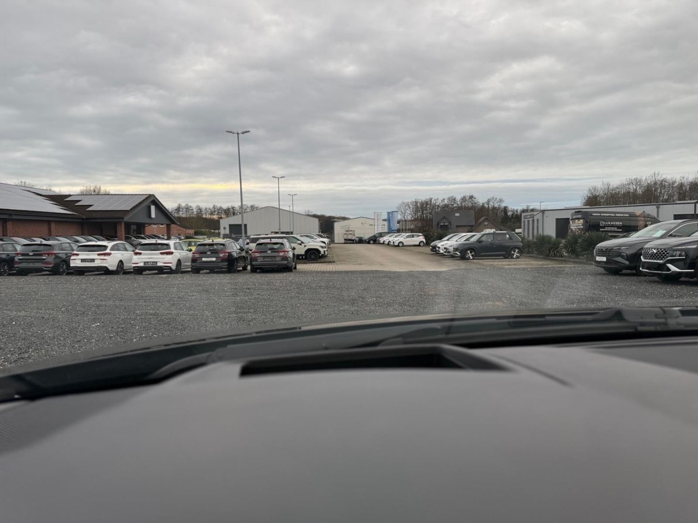 Fahrzeugabbildung Mazda 6 Kombi Sports-Line 2.5 Allwetterreifen HU/AU