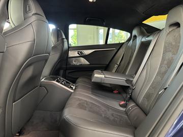 2026 Alpina B8 — миниатюра 12