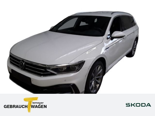 Volkswagen Passat Variant GTE NP63 STHZG LM18 AHK MATRIX AS