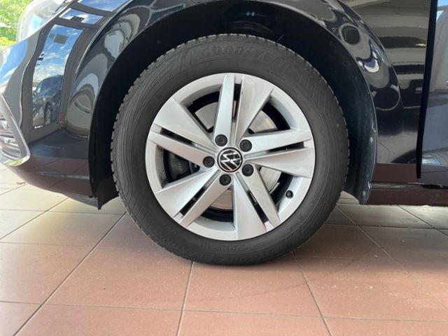 Fahrzeugabbildung Volkswagen Golf Variant 2.0 TDI DSG LIFE GJR ACC NAVI AHK