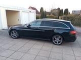 Mercedes-Benz C 400 4MATIC T AMG Line Autom. AMG Line - Mercedes-Benz C 400 von privat