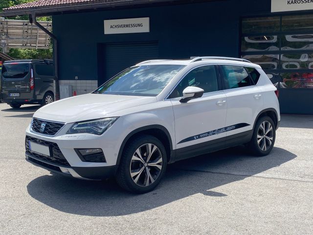 SEAT Ateca Xcellence 4Drive +Leder+Nav+AHK+Pano