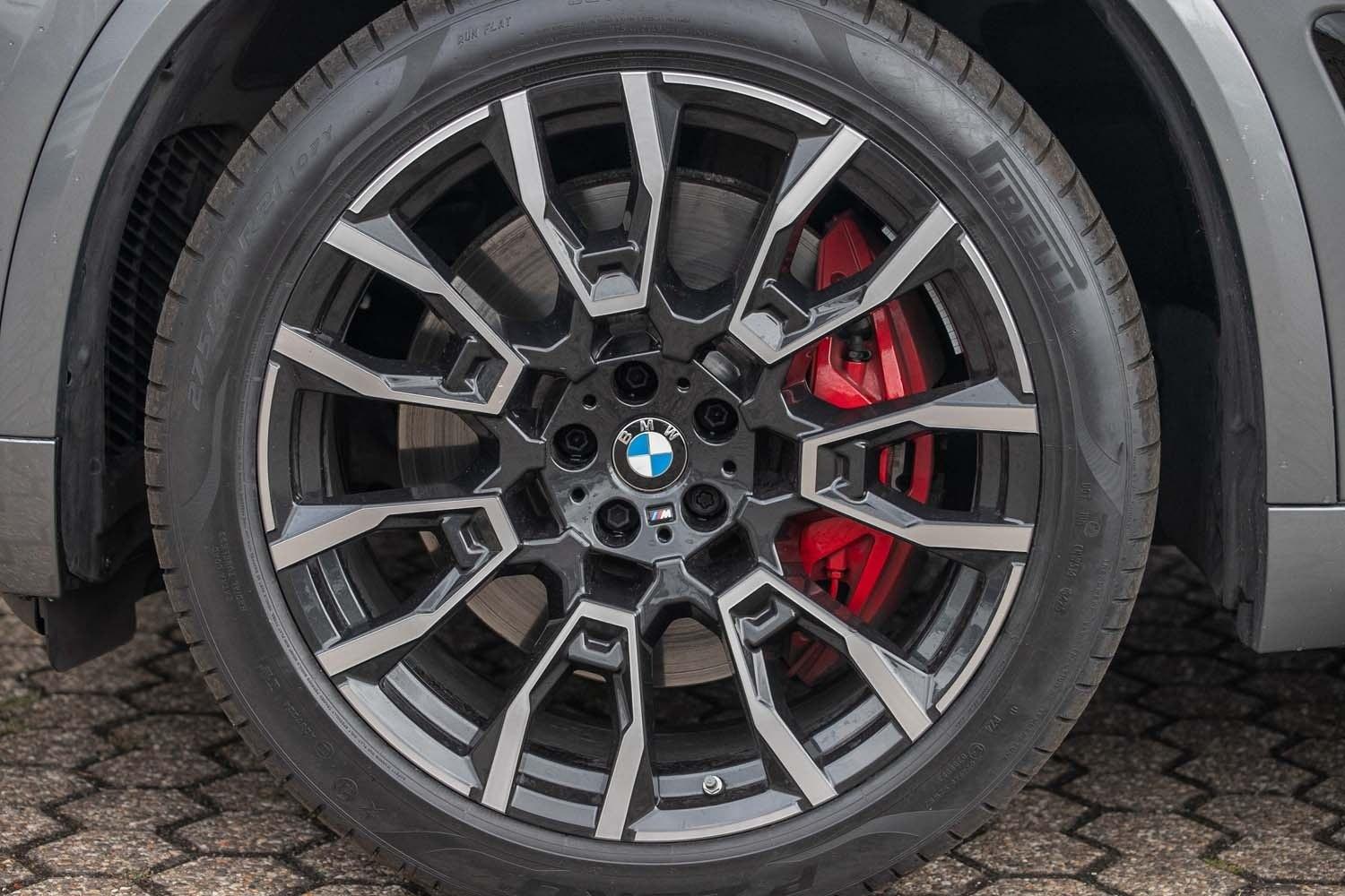 BMW X5 M60i xDrive M Pro AHK Pano HeadUp Luftfederng