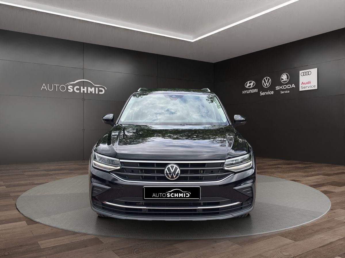 Tiguan United 2.0 TDI DSG AHK ACC PDC NAV LED