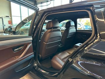BMW M550 *Vollausstattung*HeadUP*4-ZONEN*AHK*LEDER*