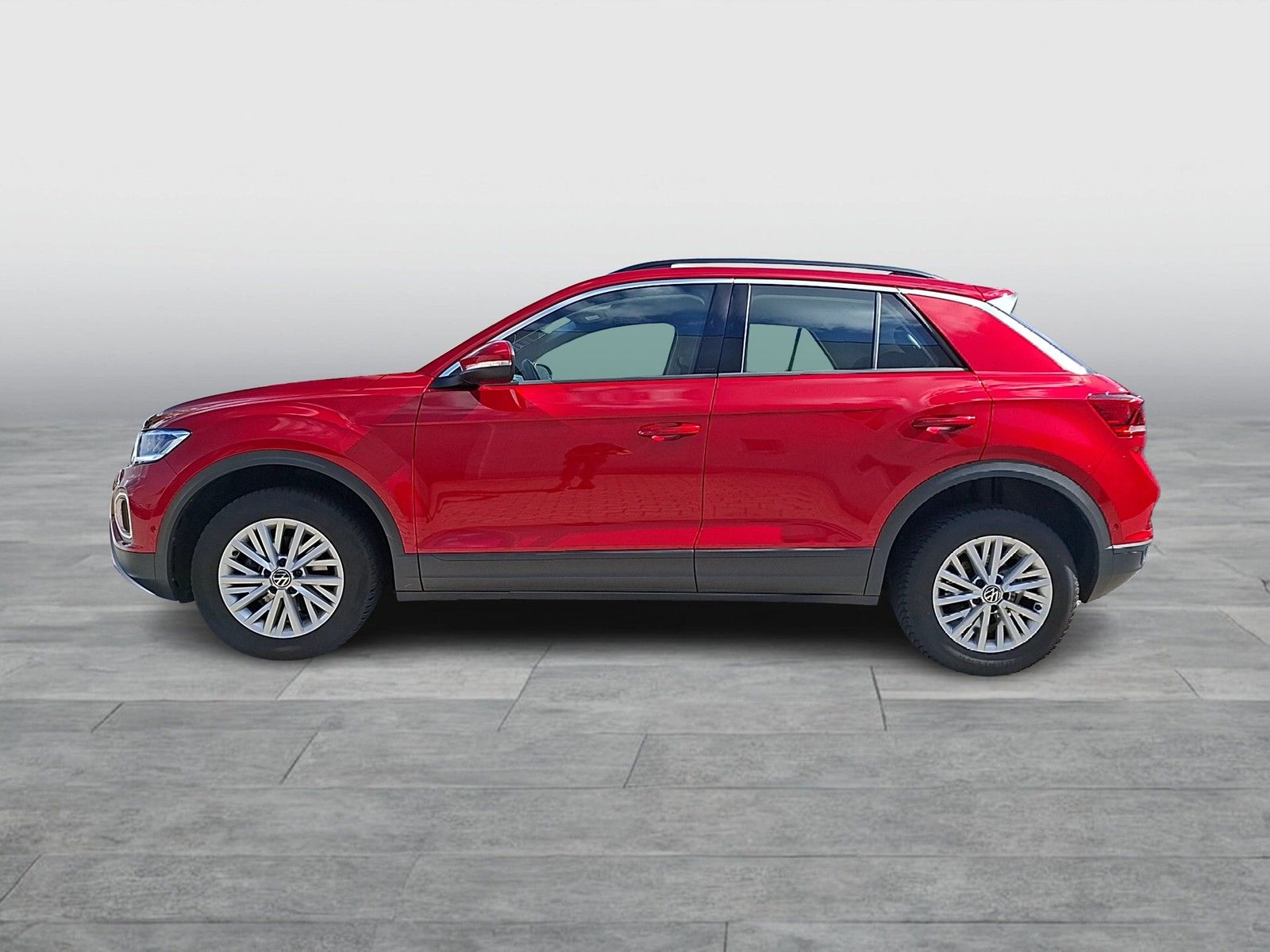 Fahrzeugabbildung Volkswagen T-Roc TSI Life DSG LED AHK Navi AID ACC RFK SH