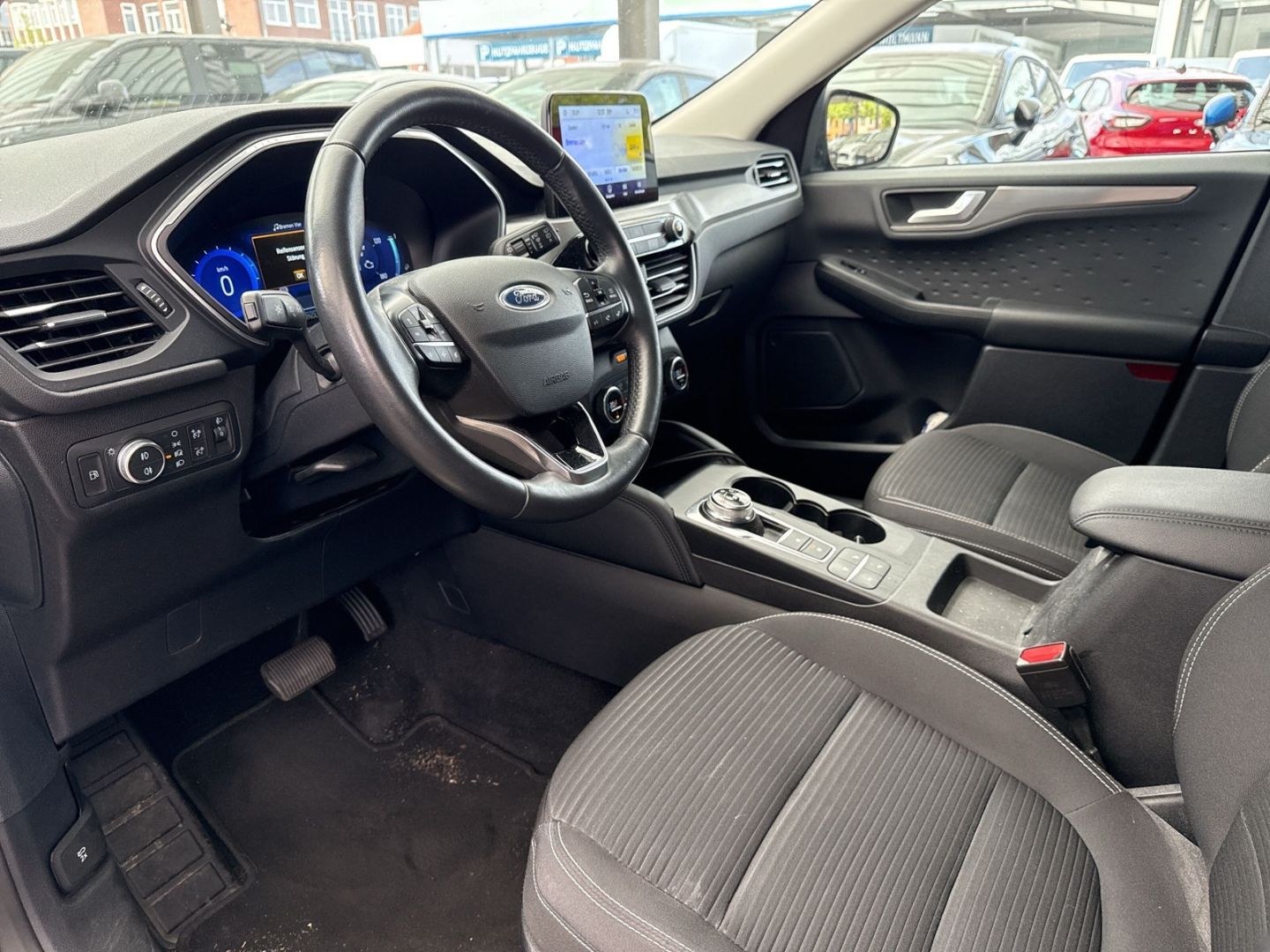 Fahrzeugabbildung Ford Kuga Plug-In Hybrid Titanium Hagelschaden AHK sc