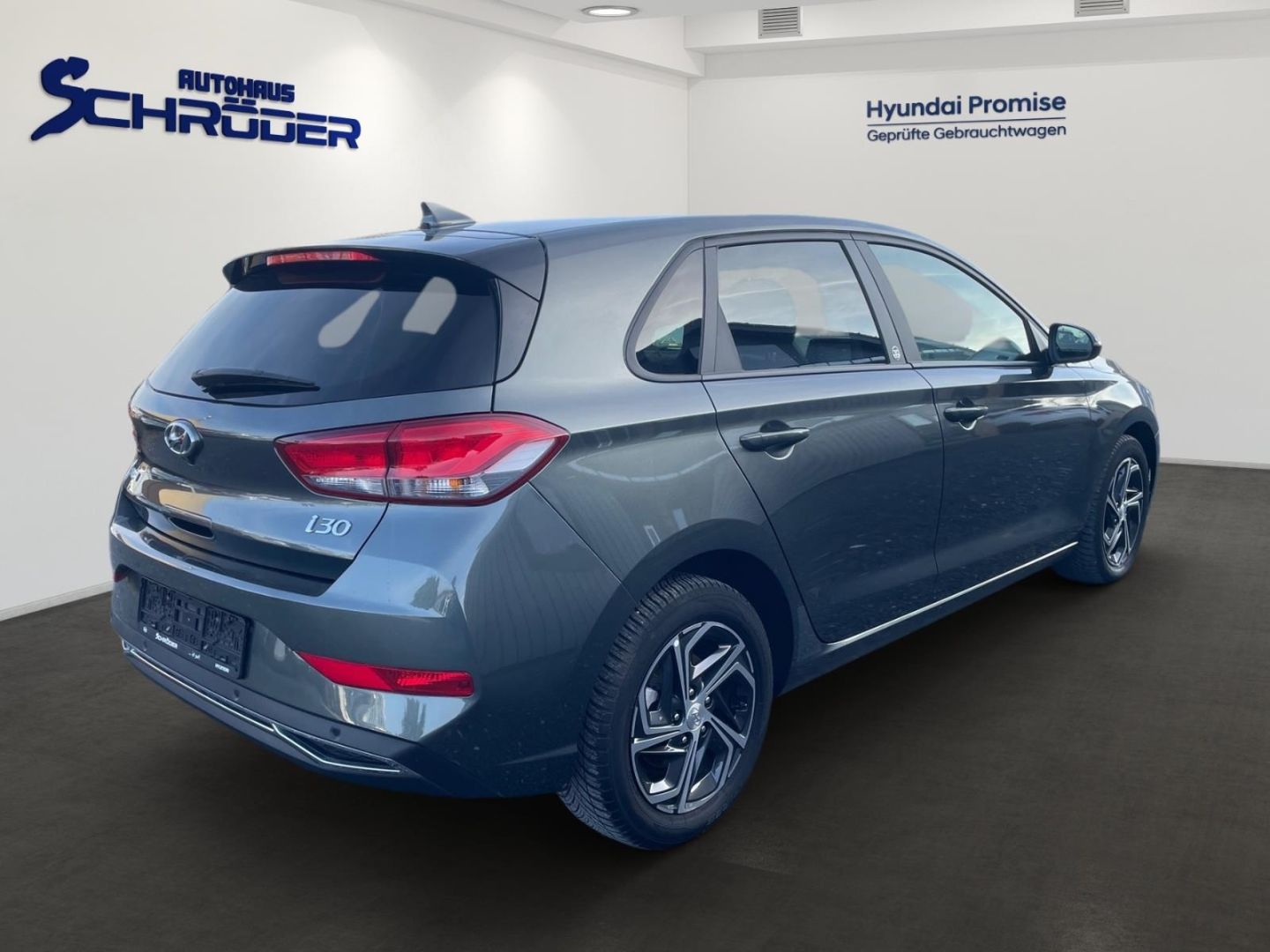 Fahrzeugabbildung Hyundai i30 1.0T Edition 30 DCT Allwetter Sitzheizung
