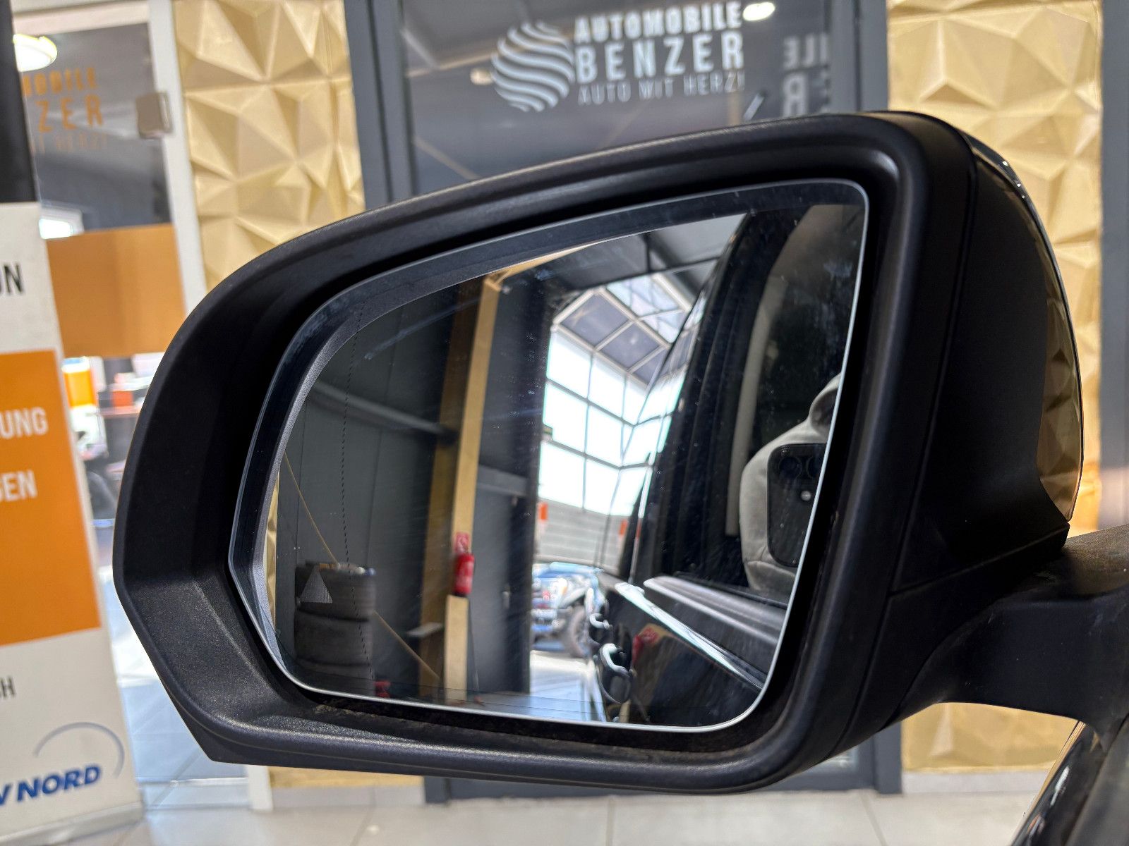 Fahrzeugabbildung Mercedes-Benz V 220d EDITION lang /8-SITZ/BURMESTER/KAMERA/